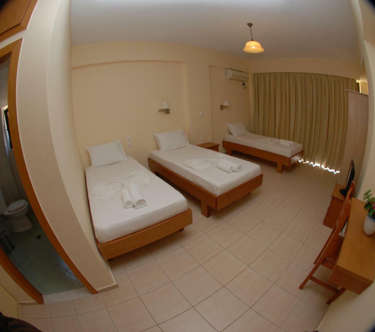 Nikos Hotel And Apartments ซารานเดอ ภายนอก รูปภาพ